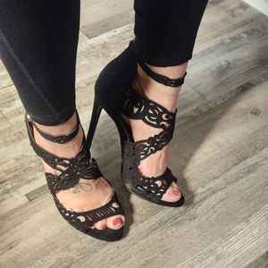 Zara Womens Black Suede Stilettos Heels size 39, 8.5 US size